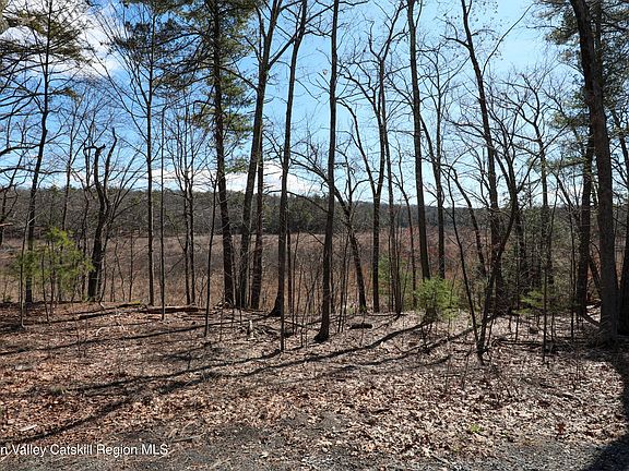 5th image of 176 Lake Road