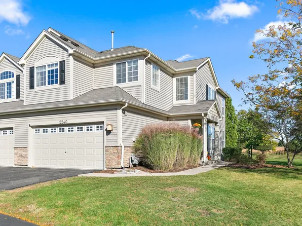 2240 Gallant Fox Cir, Montgomery, IL 60538