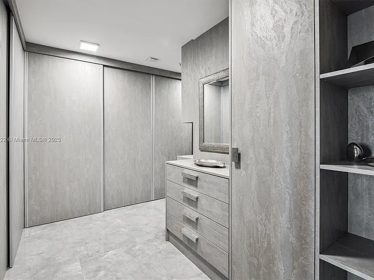330 Sunny Isles Blvd #5-UPH04 — Photo 25