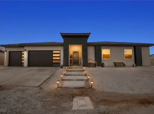 432 N Racetrack Rd, Henderson, NV 89015