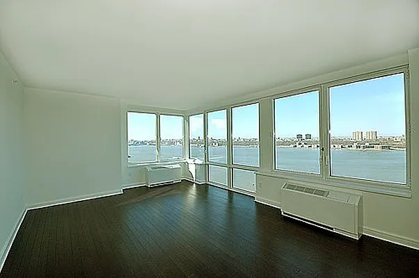 Rented by Manhattan Miami Real Estate | media 1