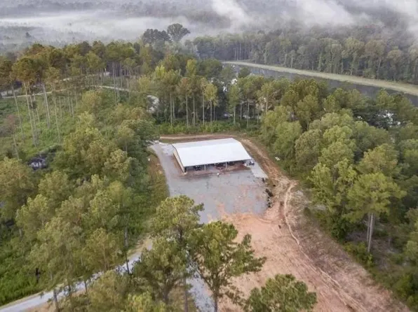 1992 Peavy Rd S, Chunky, MS 39323