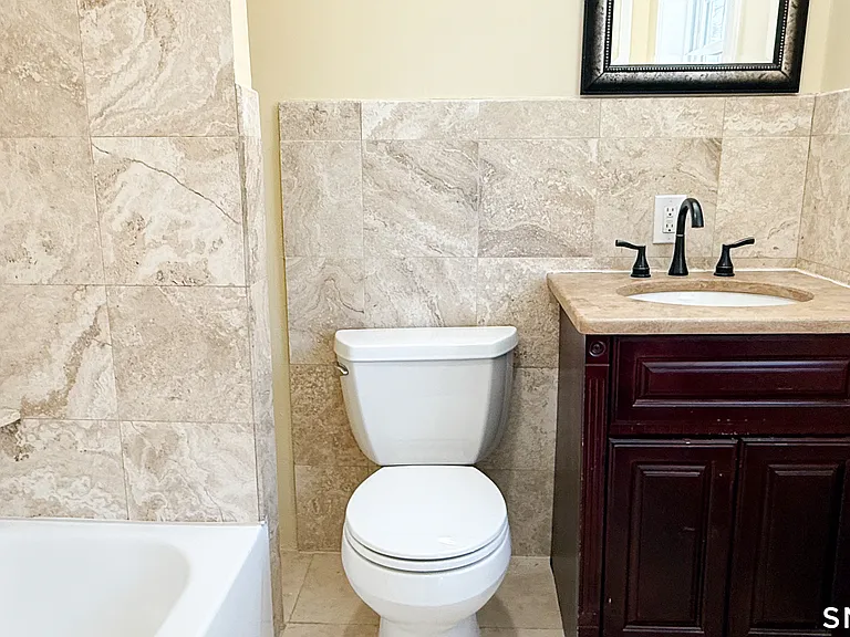271 Seaside Ave #A — Photo 16