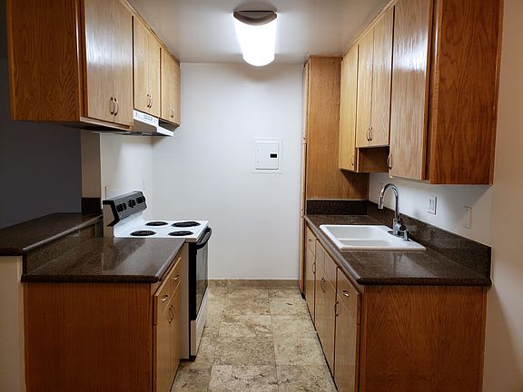 5th image of 365 Obispo Ave #3