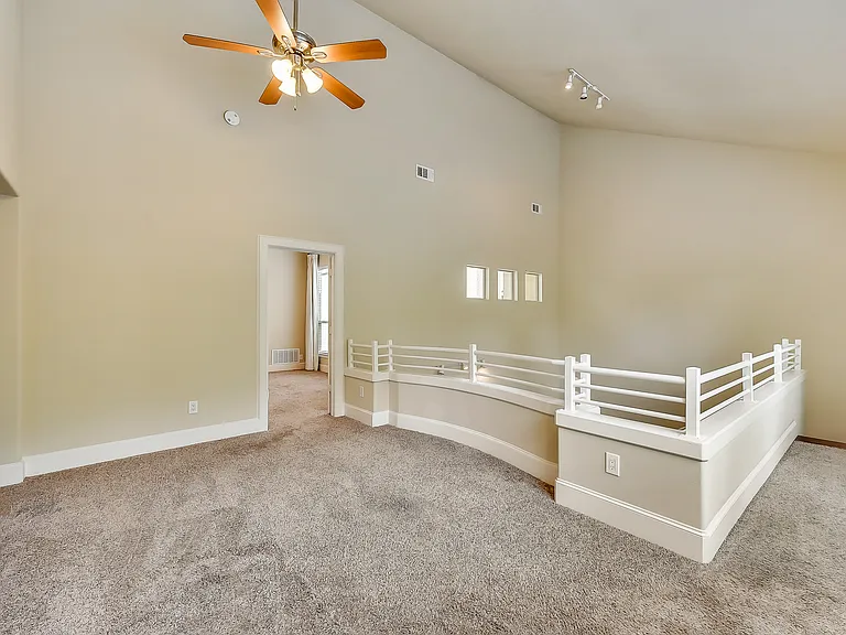 5956 Lewis St — Photo 30