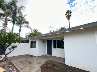 1225 Foothill Dr, Vista, CA 92084