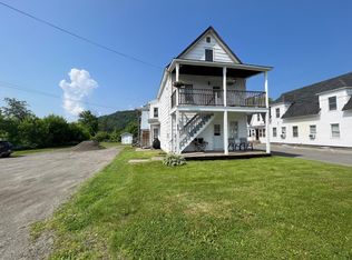 241 Gale St, Canaan, VT 05903