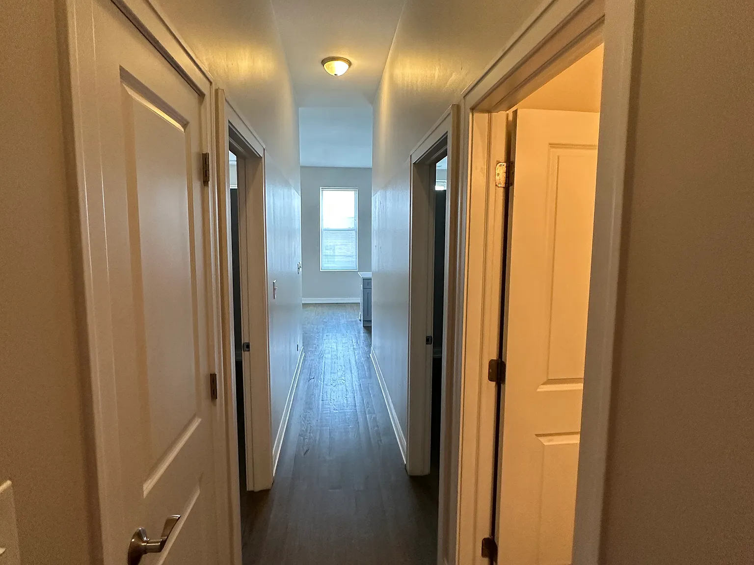 3 bed, 1100 sqft, $1,850 — Photo 1