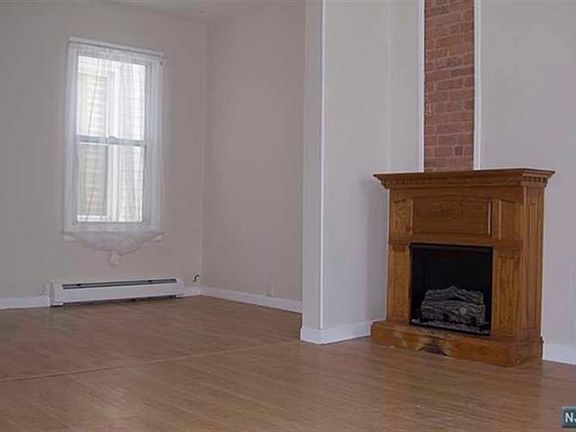 2nd image of 177 Belleville Ave #2