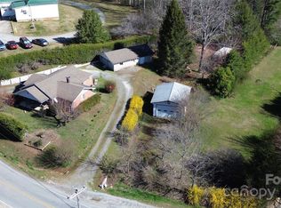 157 Island Ford Rd, Brevard, NC 28712