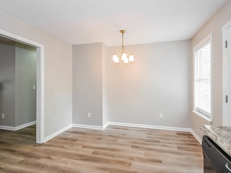 2740 Lakeside Trl — Photo 7