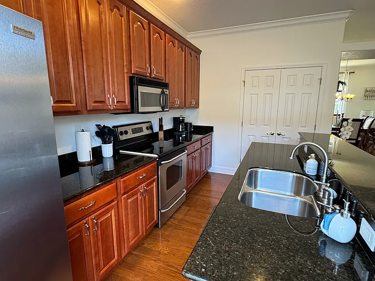 7301 S Morton St — Photo 9