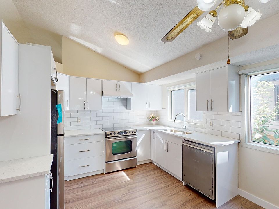 1st image of 37 Martingrove Way NE