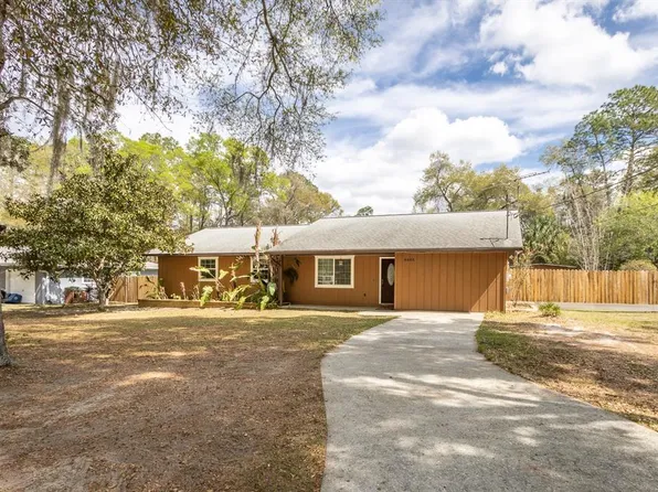 8605 Ridge Rd, Melrose, FL 32666