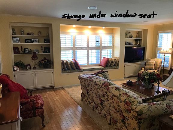 3rd image of 18132 E Tudor St
