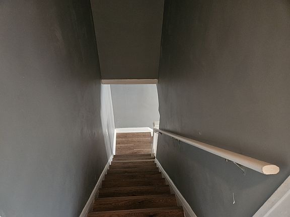 5th image of 3326 Kenyon Ave