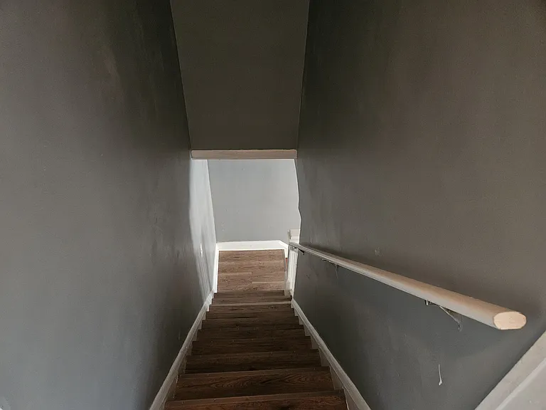 3326 Kenyon Ave — Photo 5