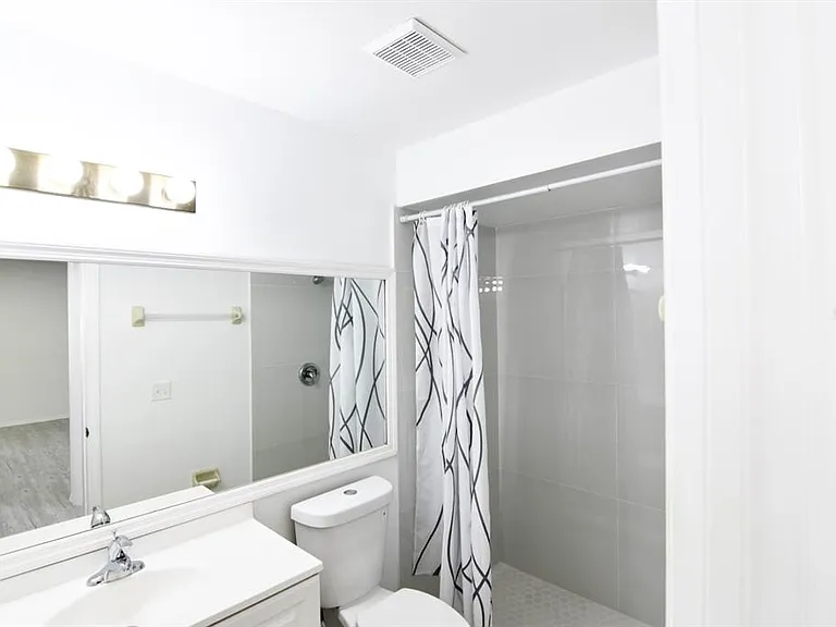 72 Lakepointe Cir — Photo 23