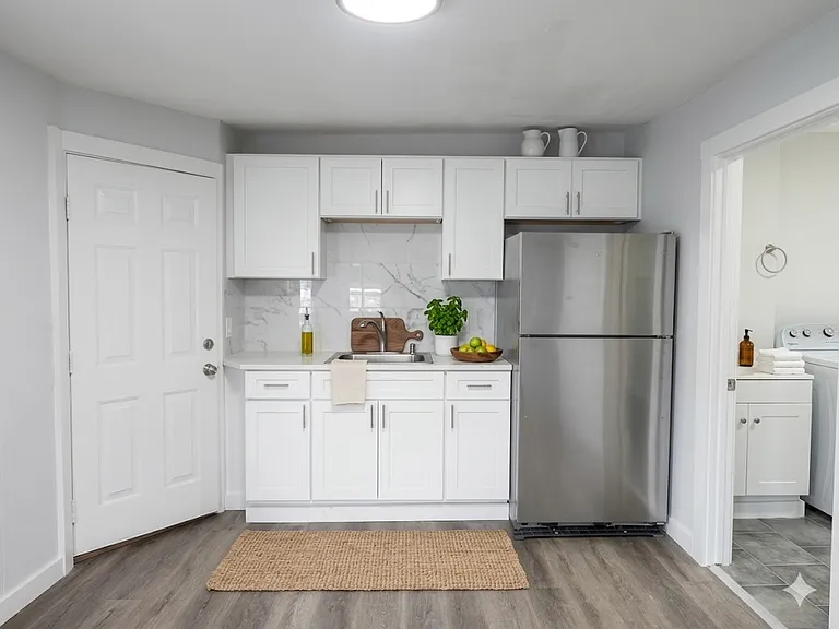 284 Mechanic St #2 — Photo 3