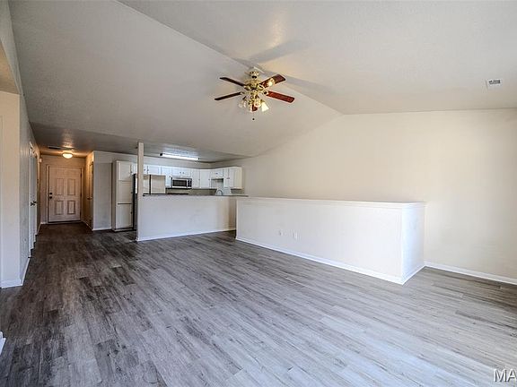 5th image of 20955 Homer Rd Unit B