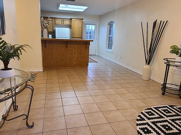 4th image of 2102 Bahamas Dr #5