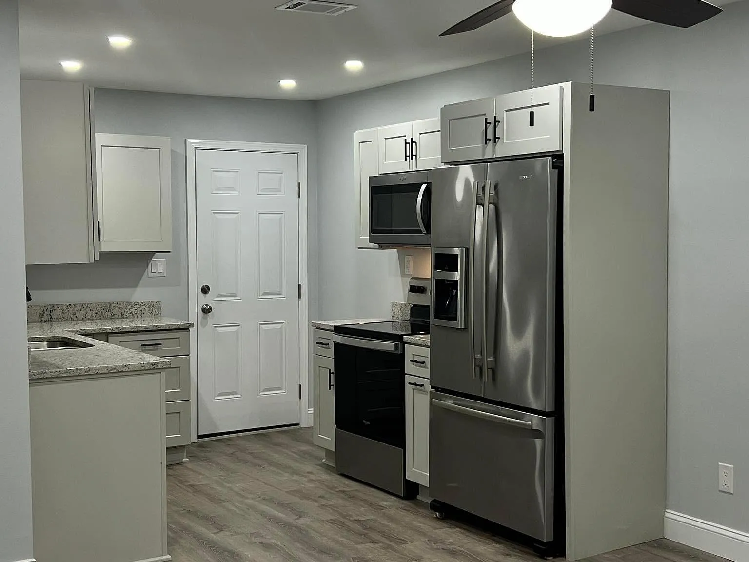1107 S Wilson St — Photo 3
