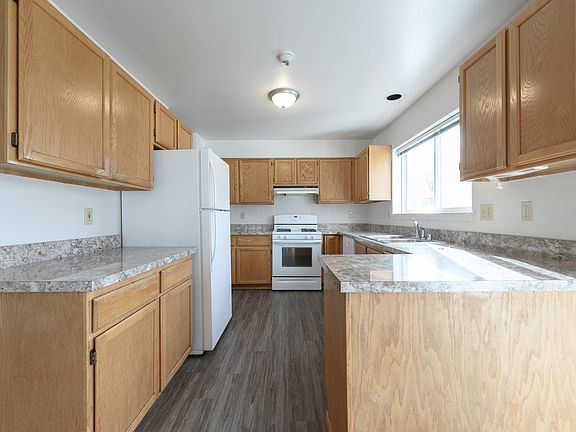 3-Bed 2-Bath Kitchen