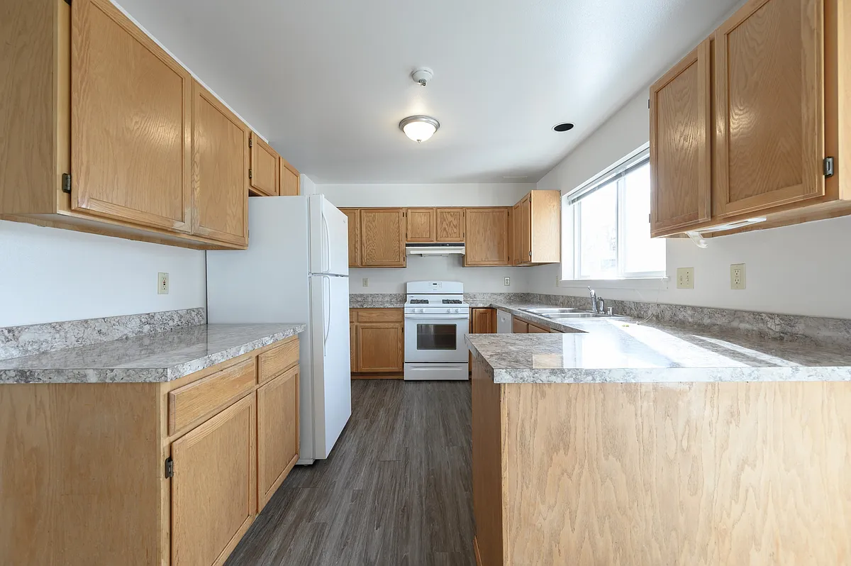 3-Bed 2-Bath Kitchen - 8583-8585 Vinup Rd