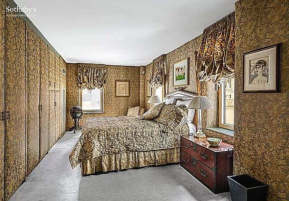4th image of 106 Central Park S APT 18I