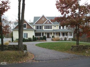 63 N Canterbury Ln, Ridgefield, CT 06877