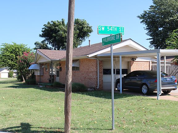 2nd image of 116 Philbrooke Dr