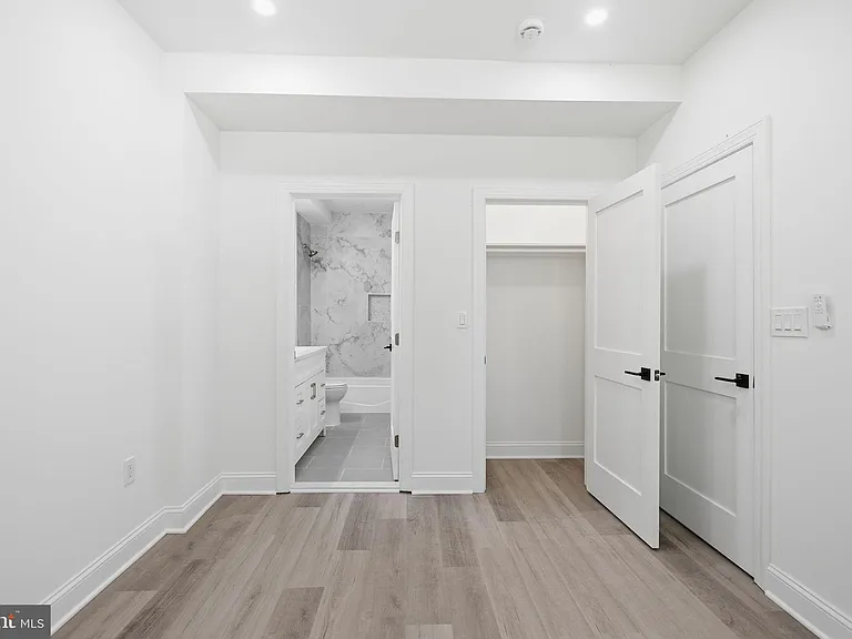 2404 N Capitol St NW #A — Photo 8