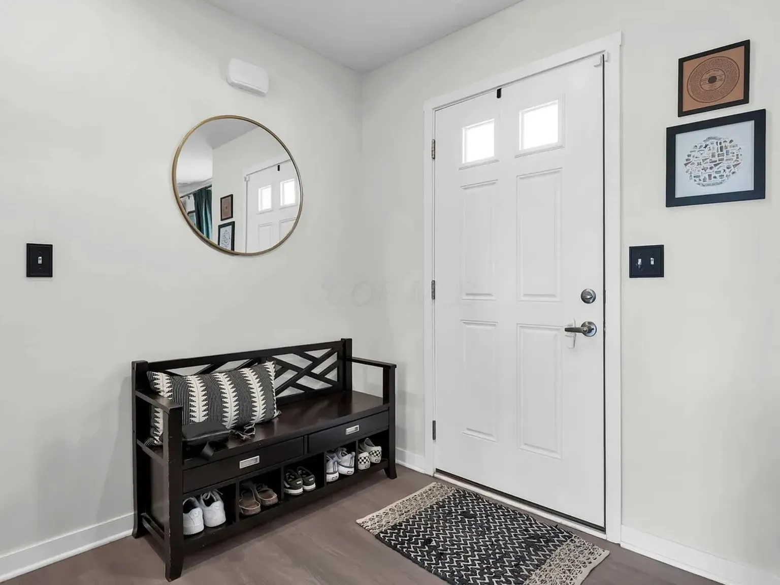 4 bed, 2.5 bath, $2,599 — Photo 2