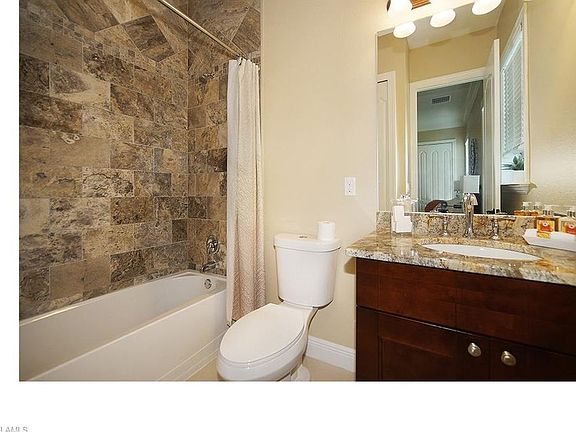 5th image of 3541 SW 17th Pl