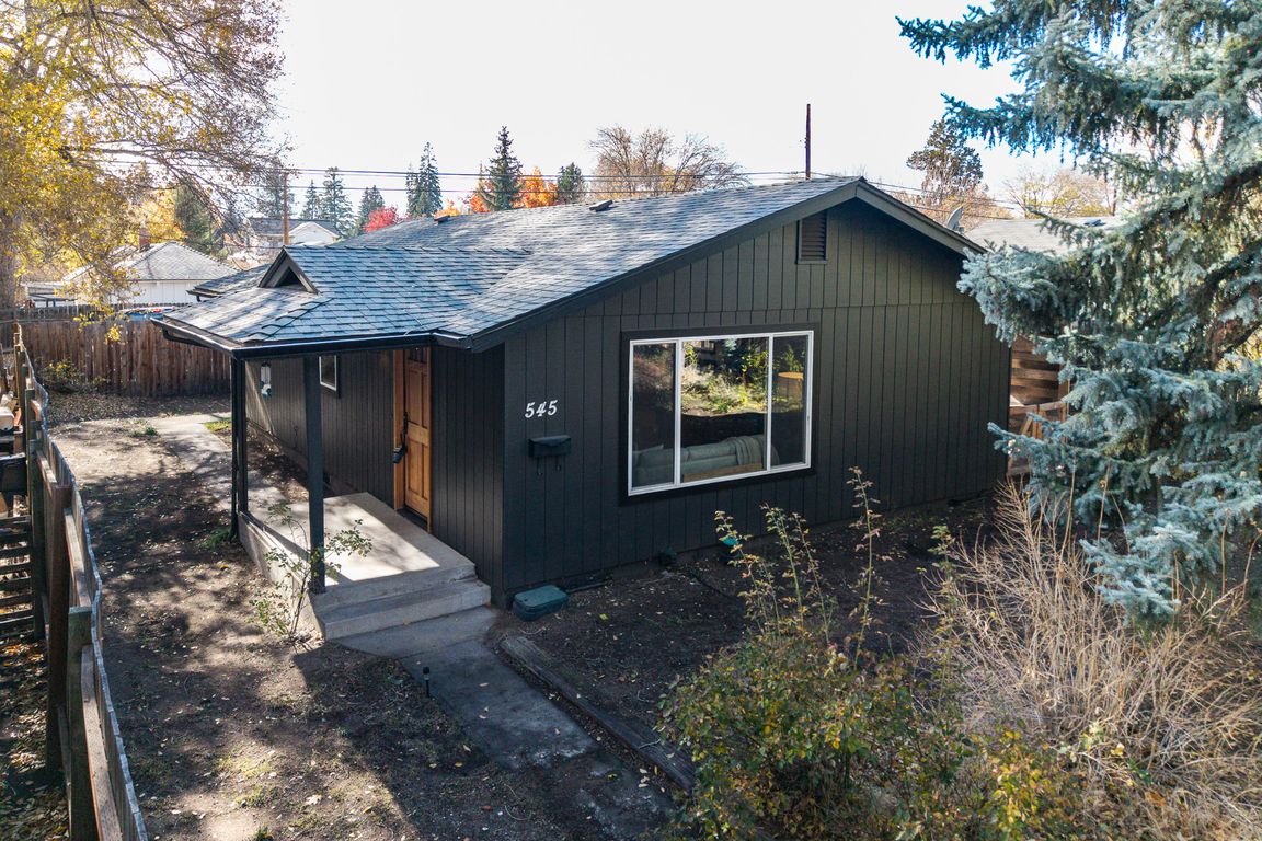 next background image