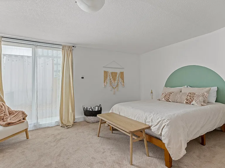 4755 SW Pacific Ave — Photo 8