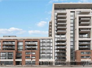 560 Rideau St #718, Ottawa, ON K1N 0G3