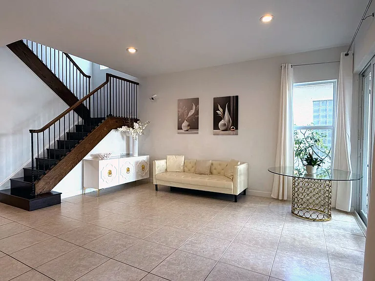 143 Isle Verde Way — Photo 6