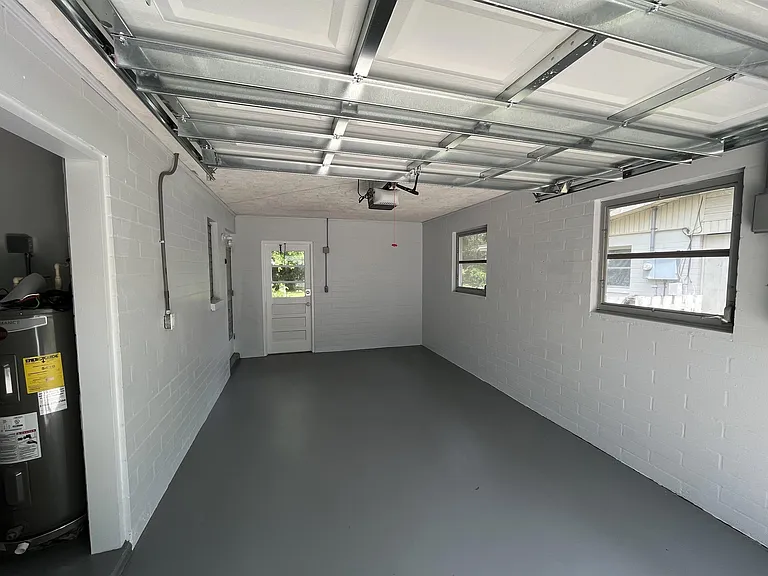 305 Trudgeon Dr — Photo 10