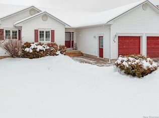 99 Atkinson Ln, New Maryland, NB E3C 1J8