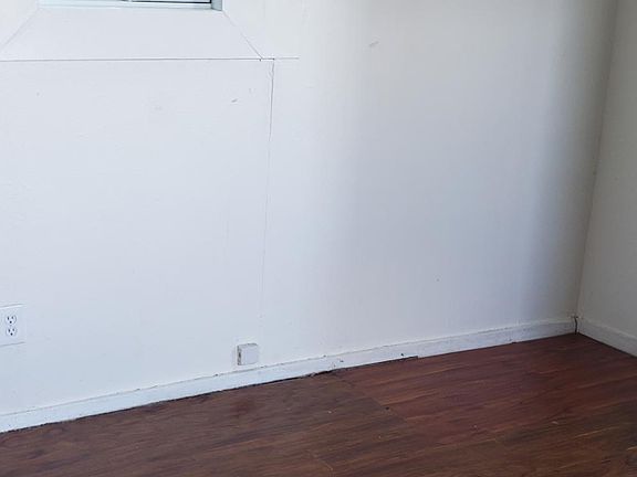 3rd image of 6410 Madrone Ave