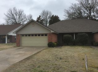 1923 Lovers Ln, Van Buren, AR 72956