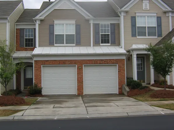 10216 Garmoyle St, Charlotte, NC 28277