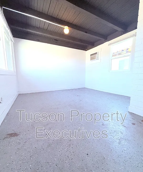 3218 E Benson Hwy #25
