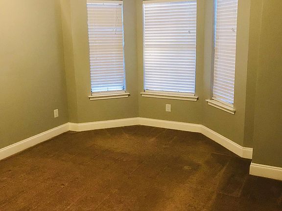 Master Bedroom (Second Floor) 