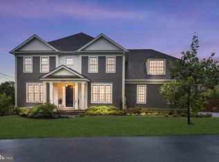 10501 Cobbs Grove Ln, Fairfax, VA 22030