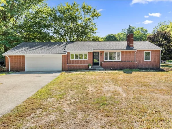 1480 Northfield Ave SE, North Canton, OH 44709