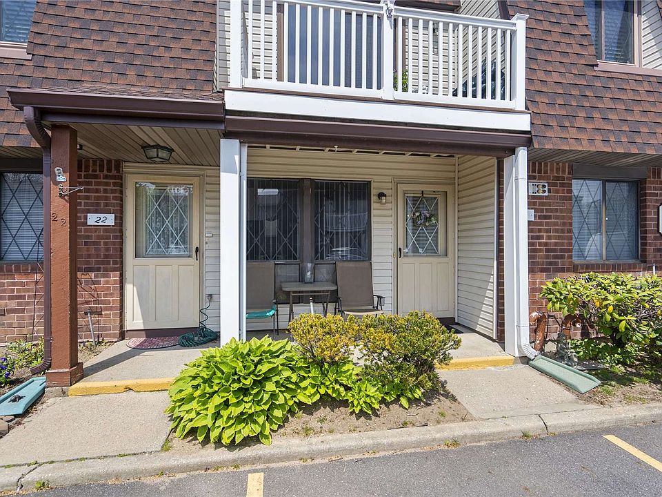 21 Cambridge Dr 21, Copiague, NY 11726 Zillow