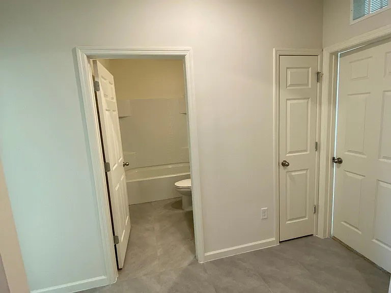 822 Remington Green Dr SE — Photo 10