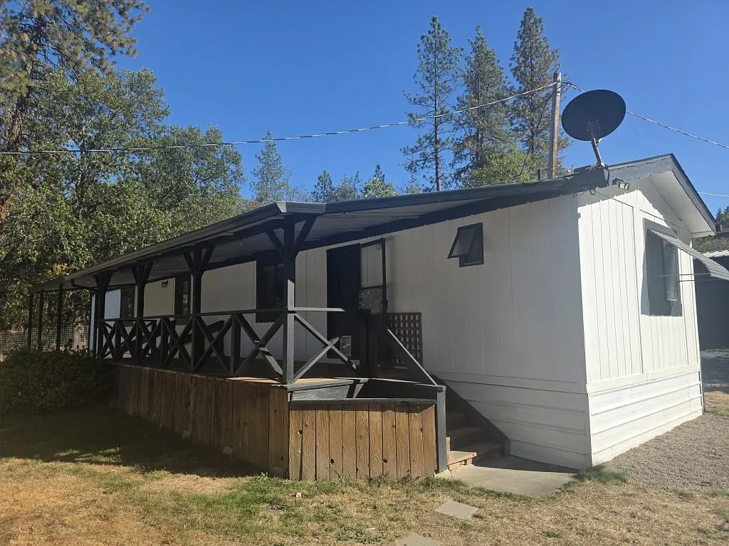 7591 Monument Dr — Photo 1